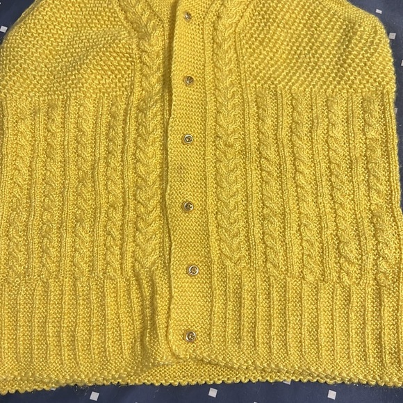 Handmade sweater - Picture 2 of 4